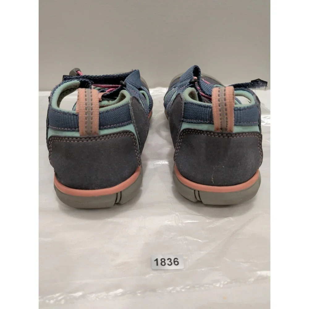 KEEN Seacamp II CNX Outdoors Waterproof Sandals Girls US 5 Rubber Sole